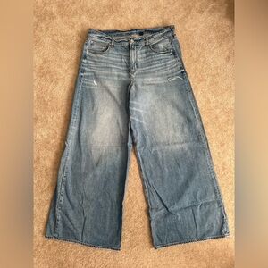American Eagle Super High Rise Ultra Wide Leg Jeans Size 14 Regular